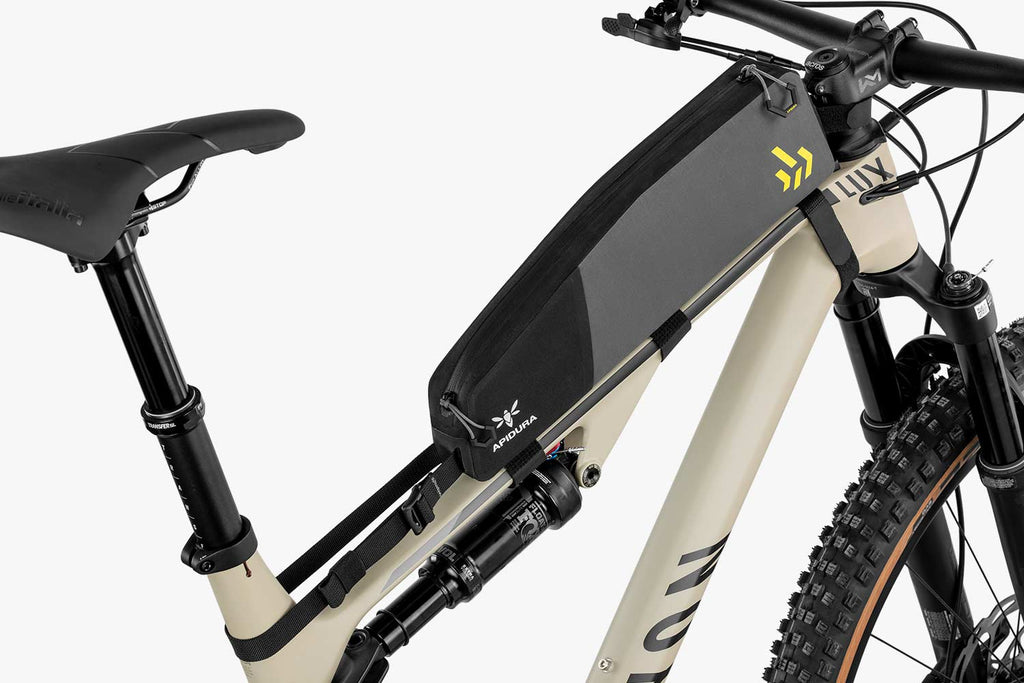 APIDURA BACKCOUNTRY LONG TOP TUBE PACK (1.8L) 2